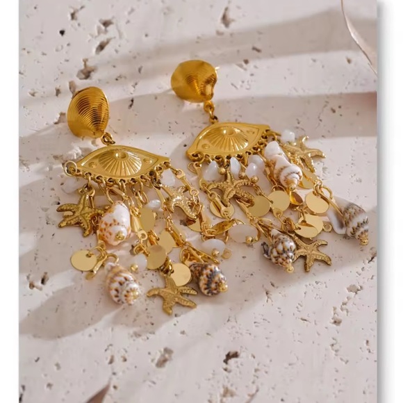 Gold Shell & Pearl Dangle Earrings – Baroque Ocean-Inspired Statement Jewelry - Picture 3 of 10